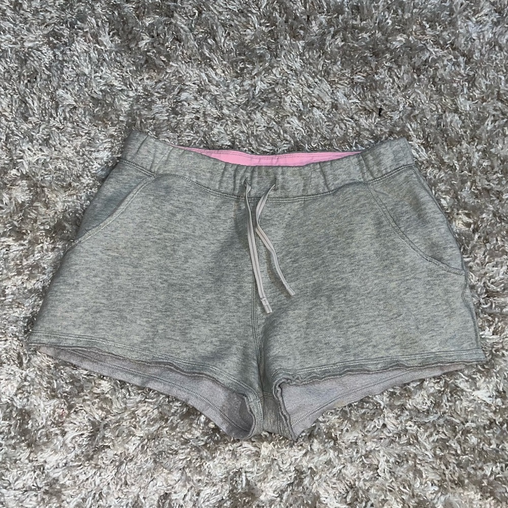 Ivivva Lululemon Girls Grey Lounge Sweat Shorts Size 14